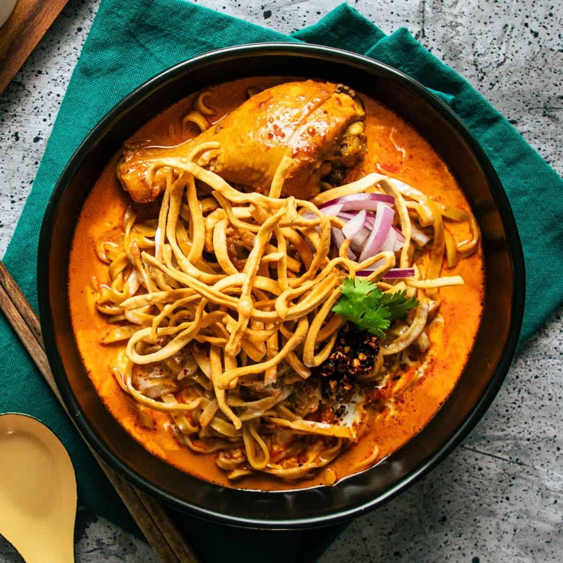 Kjøp Lobo Kao Soi Seasoning Mix (Egg Noddle Curry Mix), 50g på nett - Fodda.no Asiatiske nettbutikk
