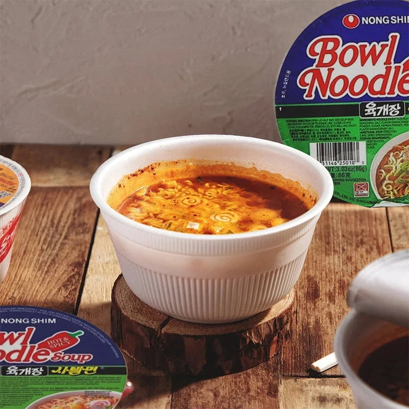 Kjøp Bowl Noodle Hot & Spicy - Nongshim, 100g - Fodda.no Asiatisk Nettbutikk - Rask levering i hele Norge