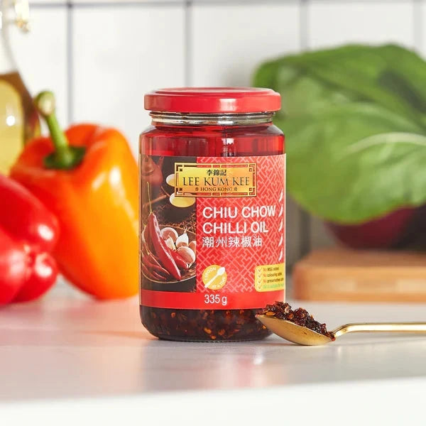 Kjøp Chiu Chow Chilli Oil - Lee Kum Kee, 335g - Fodda.no Asiatisk Nettbutikk - Rask levering i hele Norge