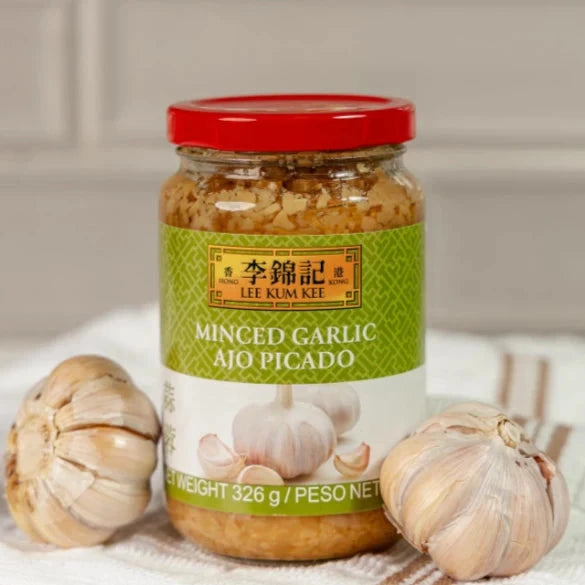 Kjøp Minced Garlic - Lee Kum Kee, 326g - Fodda.no Asiatisk Nettbutikk - Rask levering i hele Norge