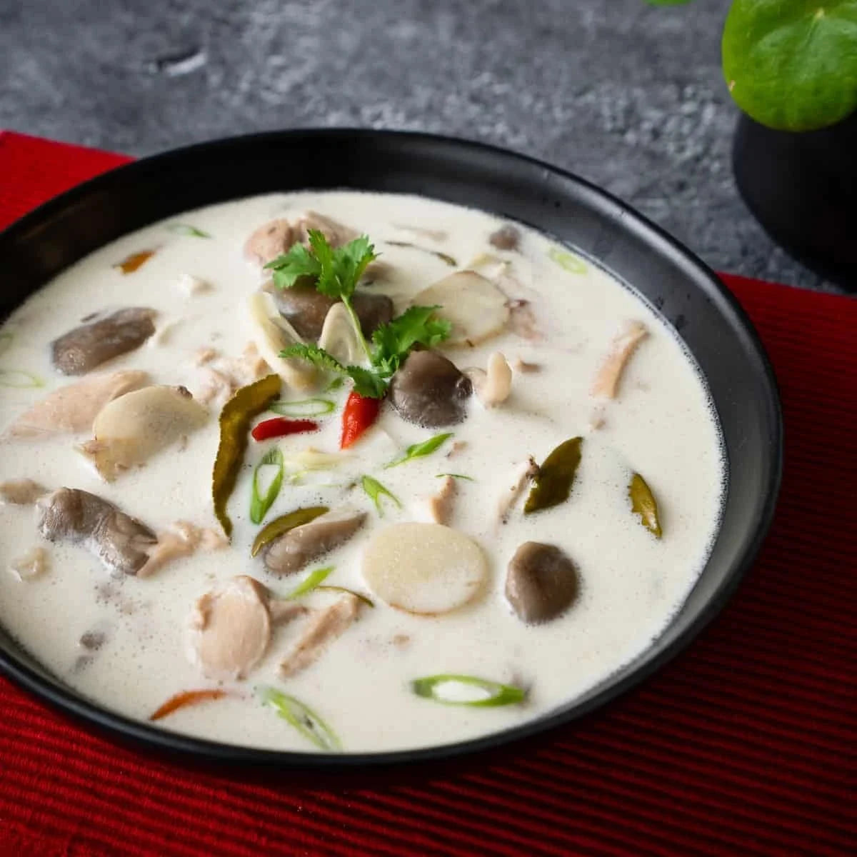 Kjøp Tom Kha Paste - Aroy-D, 400g - Fodda.no Asiatisk Nettbutikk - Rask levering i hele Norge