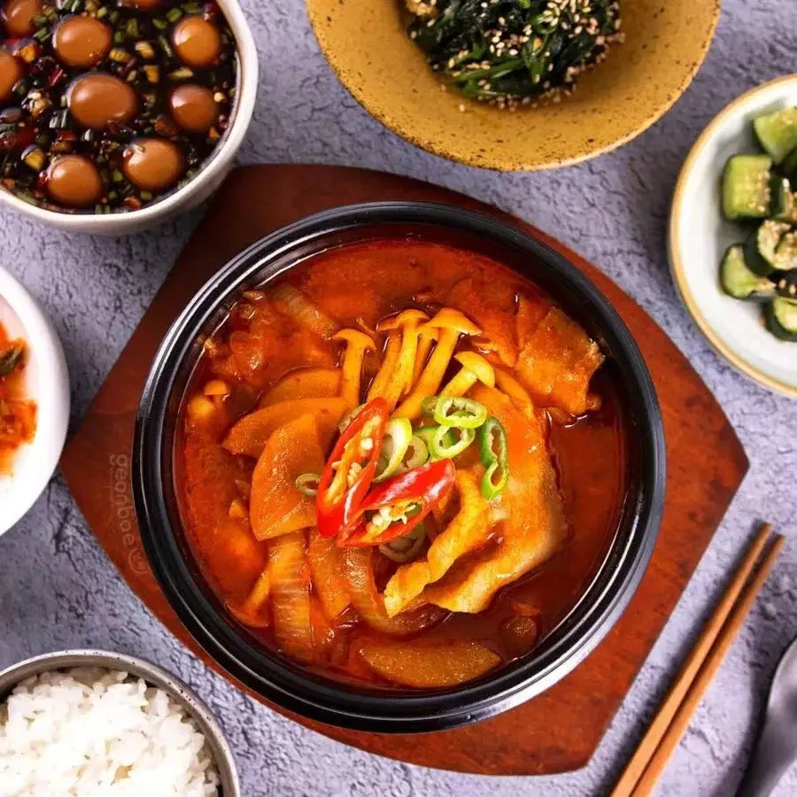 Kjøp WANG Korean Gochujang Hot Pepper Paste Fermented, 2x500g på nett - Fodda.no Asiatiske nettbutikk